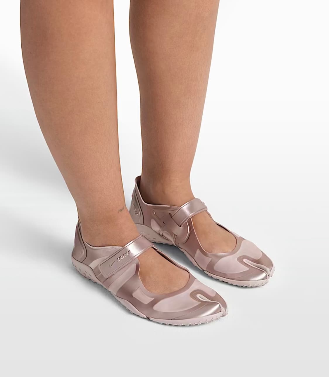 [255/새제품] 나이키 스킴스 리프트새틴 핑크 실트레드 상품이미지9