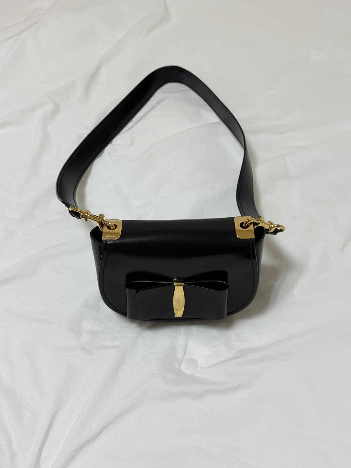 페라가모 안나 스몰 숄더백 21-g392 상품이미지2