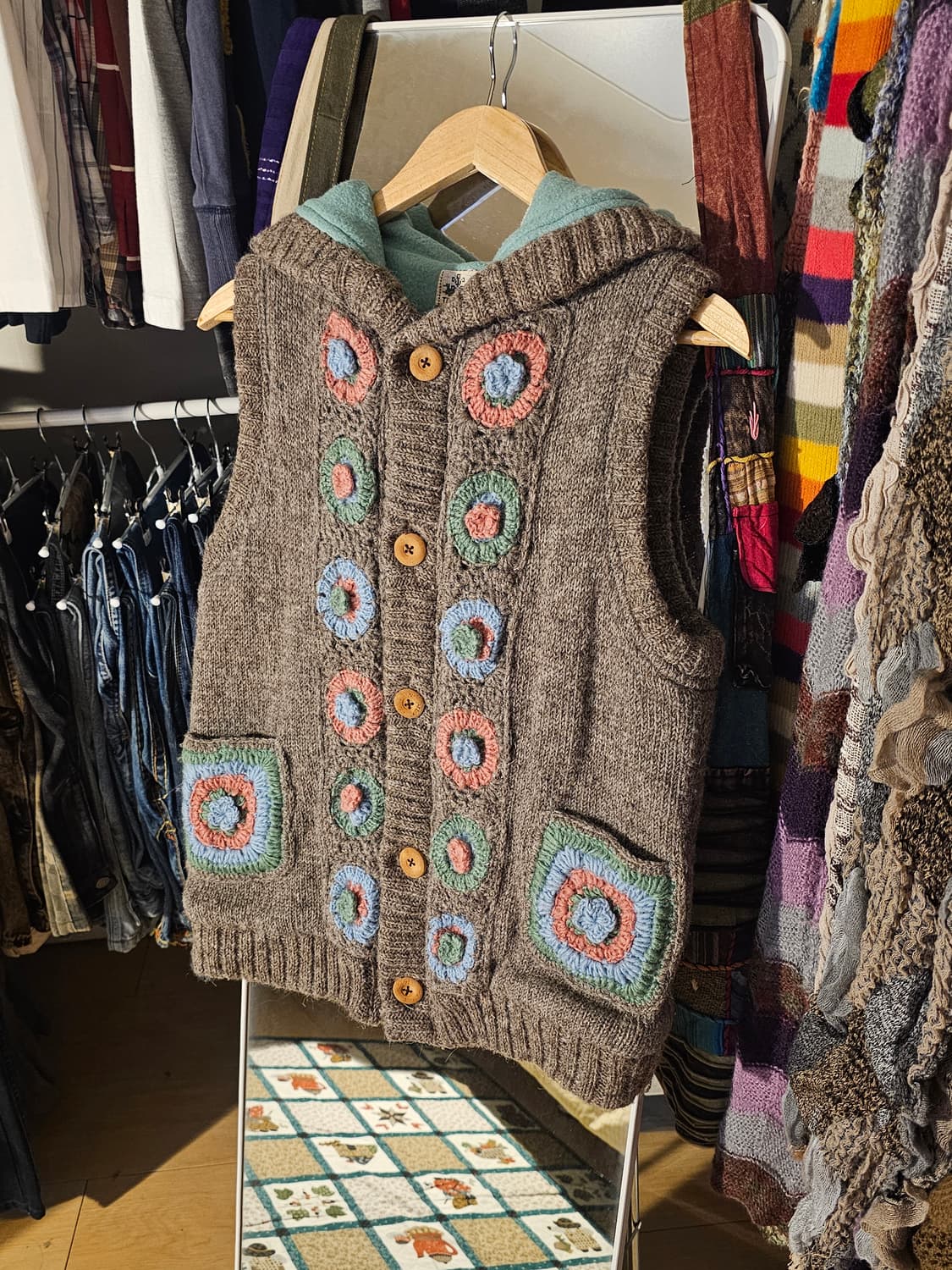 티티카카 모티브 후드 베스트 상품이미지1