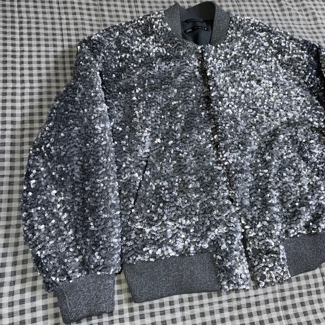 (M) Zara 자라 스팽글 시퀸 봄버 자켓 그레이 상품이미지2