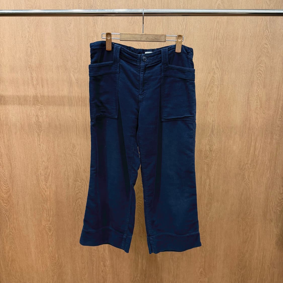 이세이미야케 플랜테이션 코튼 팬츠 빅 패치 포켓 디테일 와이드핏 네이비 상품이미지2