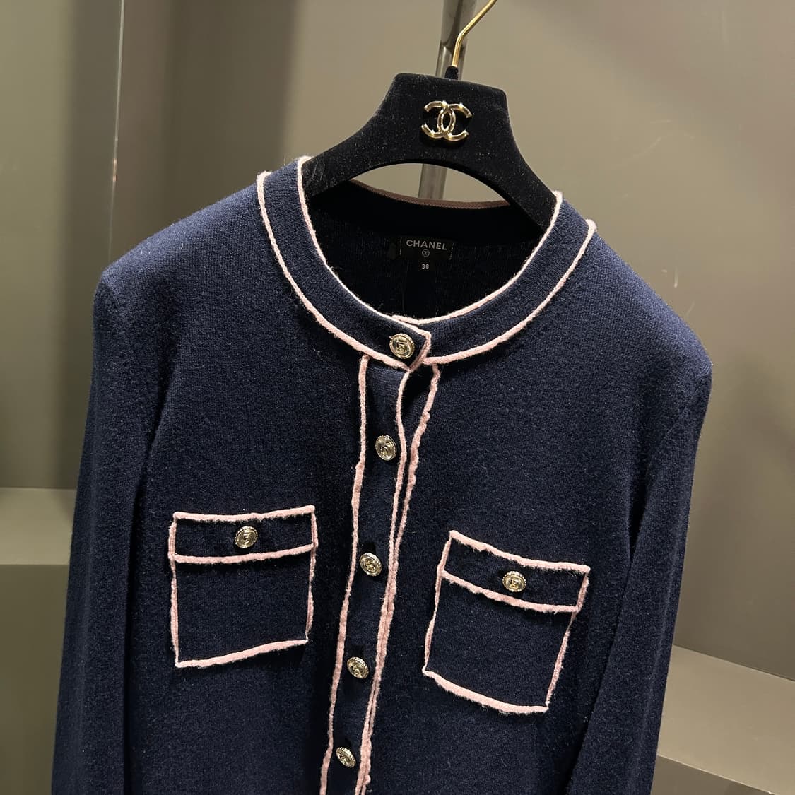샤넬 카툰 트리밍 캐시미어 가디건 상품이미지2