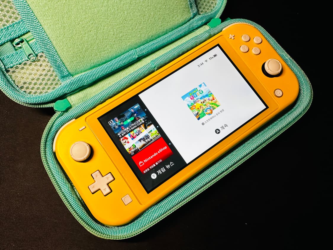 닌텐도 스위치 라이트 옐로우 + 옐로우 케이스, 동숲 파우치 판매 상품이미지3