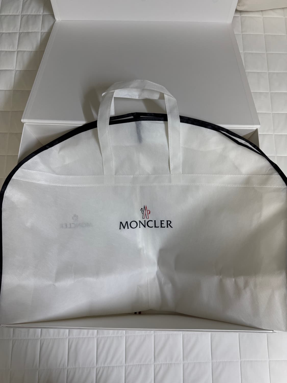 몽클레어 마야 5사이즈 상태 신품급 상품이미지8