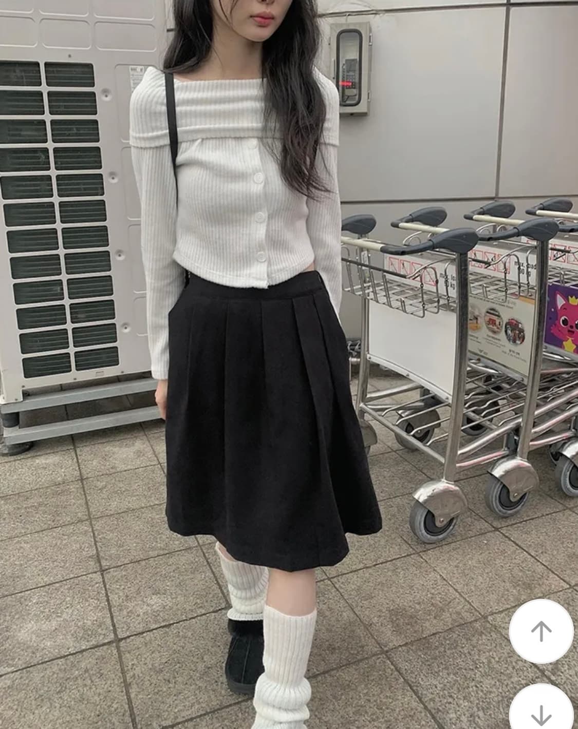 애니원모어 와샤 플리츠 미디 스커트 상품이미지5