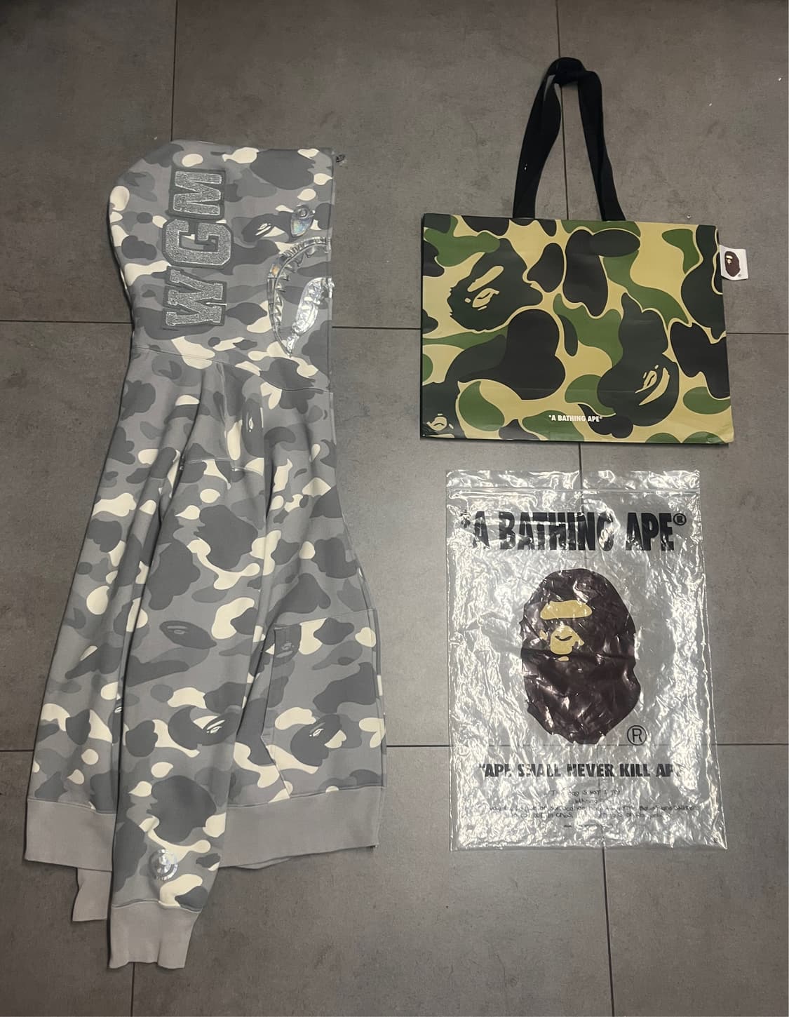 베이프 시티카모 그레이 샤크 후드집업  상품이미지1