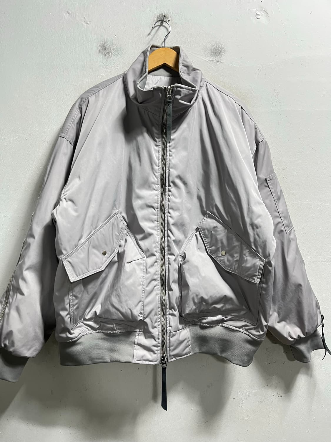 105-115 VOLT 루즈핏 지퍼 디테일 점퍼 정품 상품이미지1