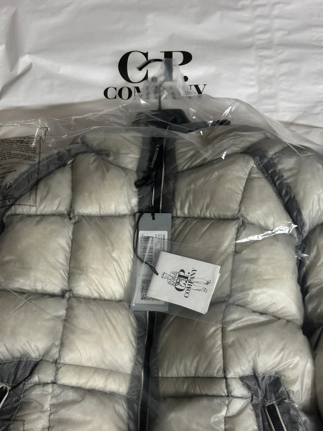 CP COMPANY 씨피컴퍼니 코리아익클 DD SHELL 디디쉘 XL 새 상품이미지1