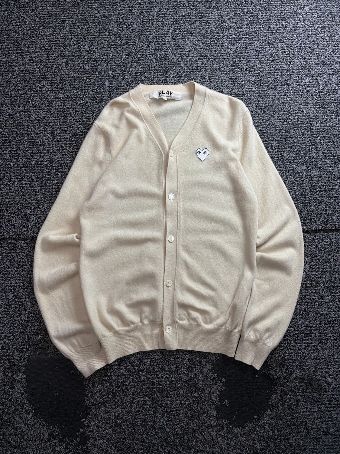 꼼데가르송 화이트 하트 니트 가디건 4042 상품이미지2