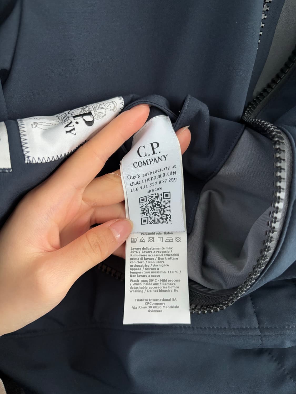 CP 컴퍼니 네이비 소프트쉘 고글 후드 자켓 상품이미지7