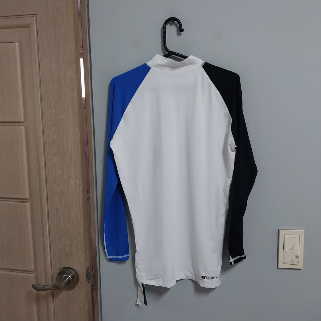 미사용 레쉬가드 남성95 사이즈  상품이미지3