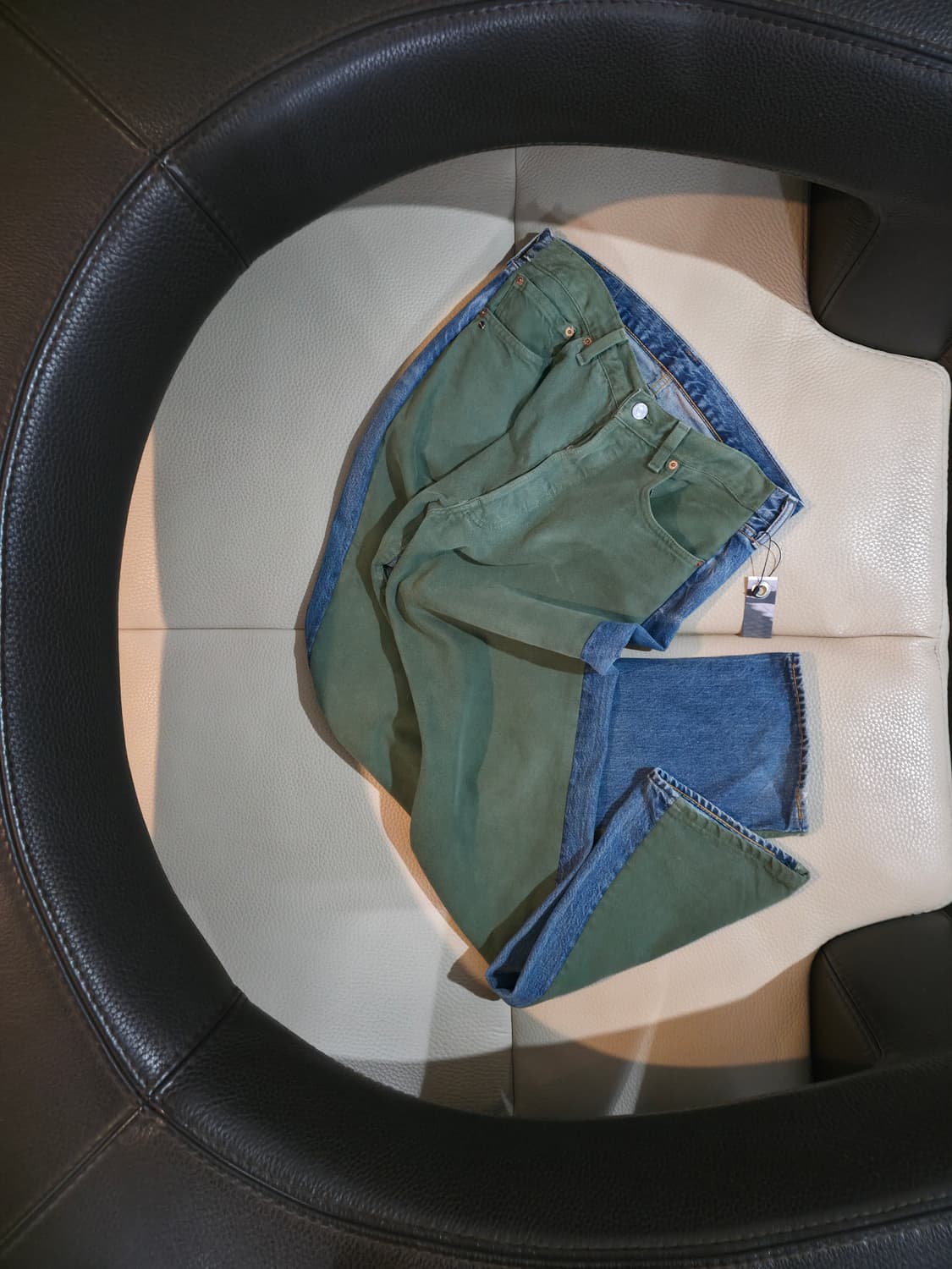 BLESS N°61
Swimmingtogether levi's jean 상품이미지1