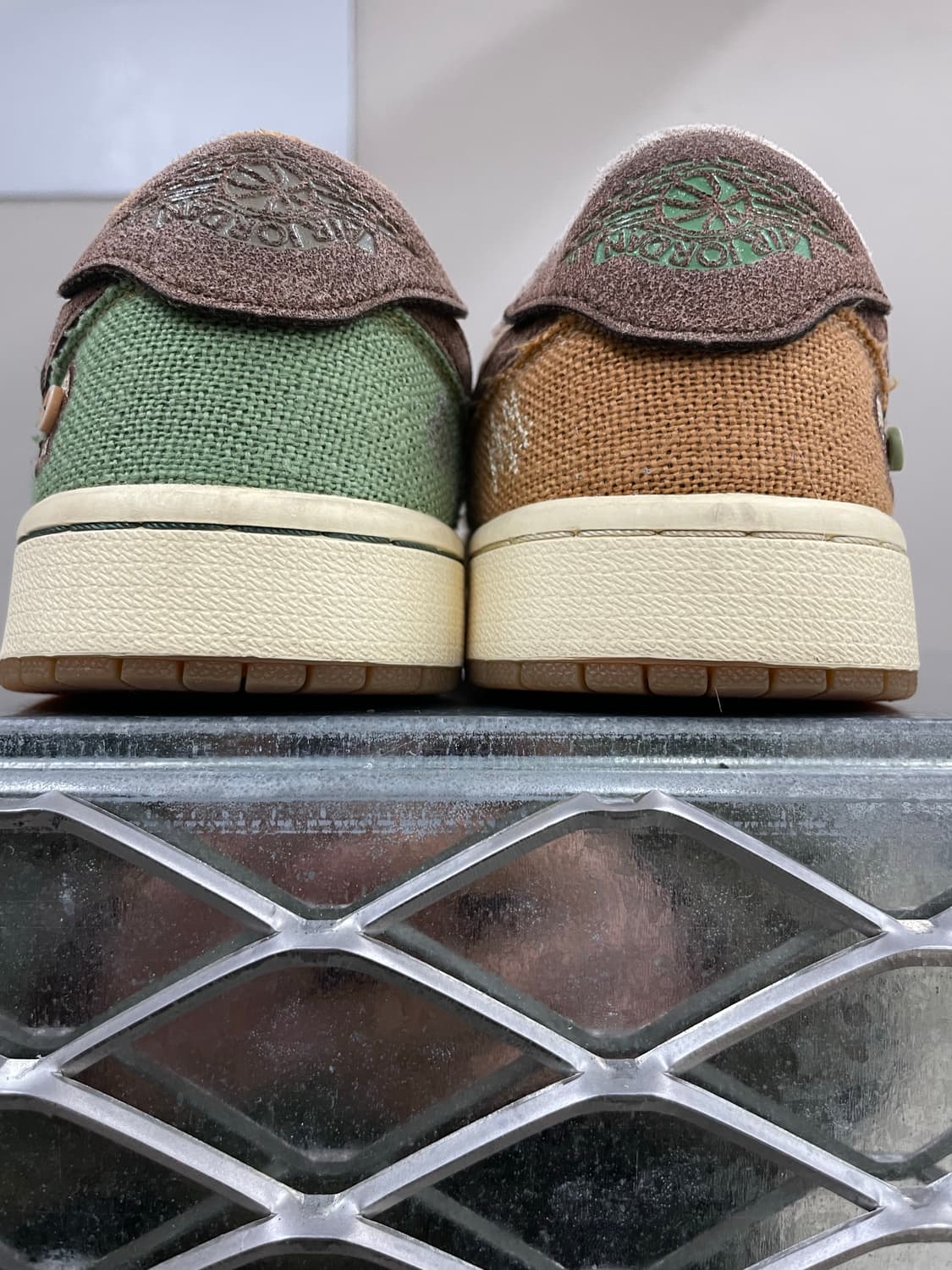 조던1 X 자이언 윌리엄슨 플랙스 앤 오일 그린 240 상품이미지9