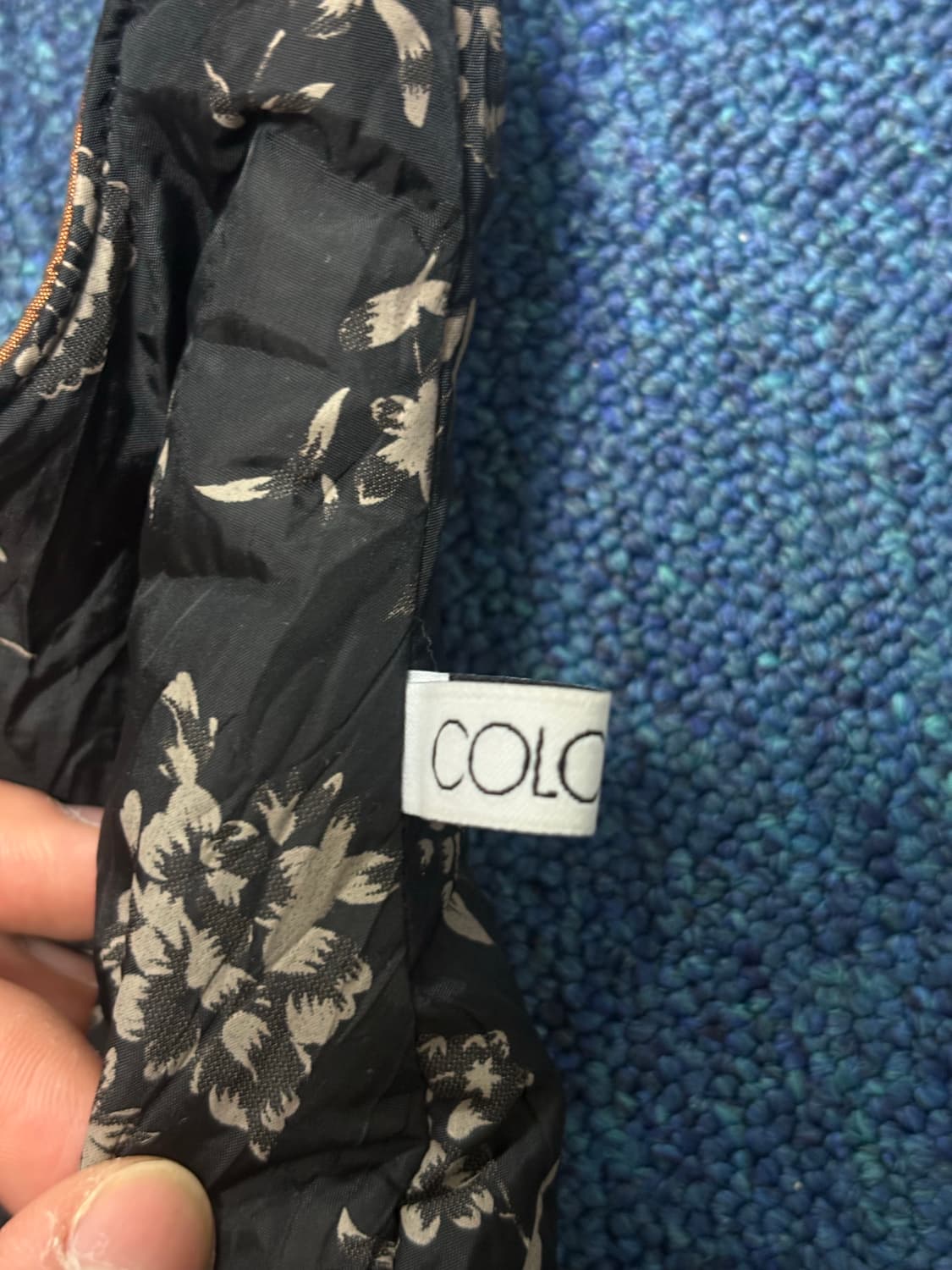 콜로신스 REVERSIBLE BOZAGI BAG FLOWER BLACK 상품이미지3