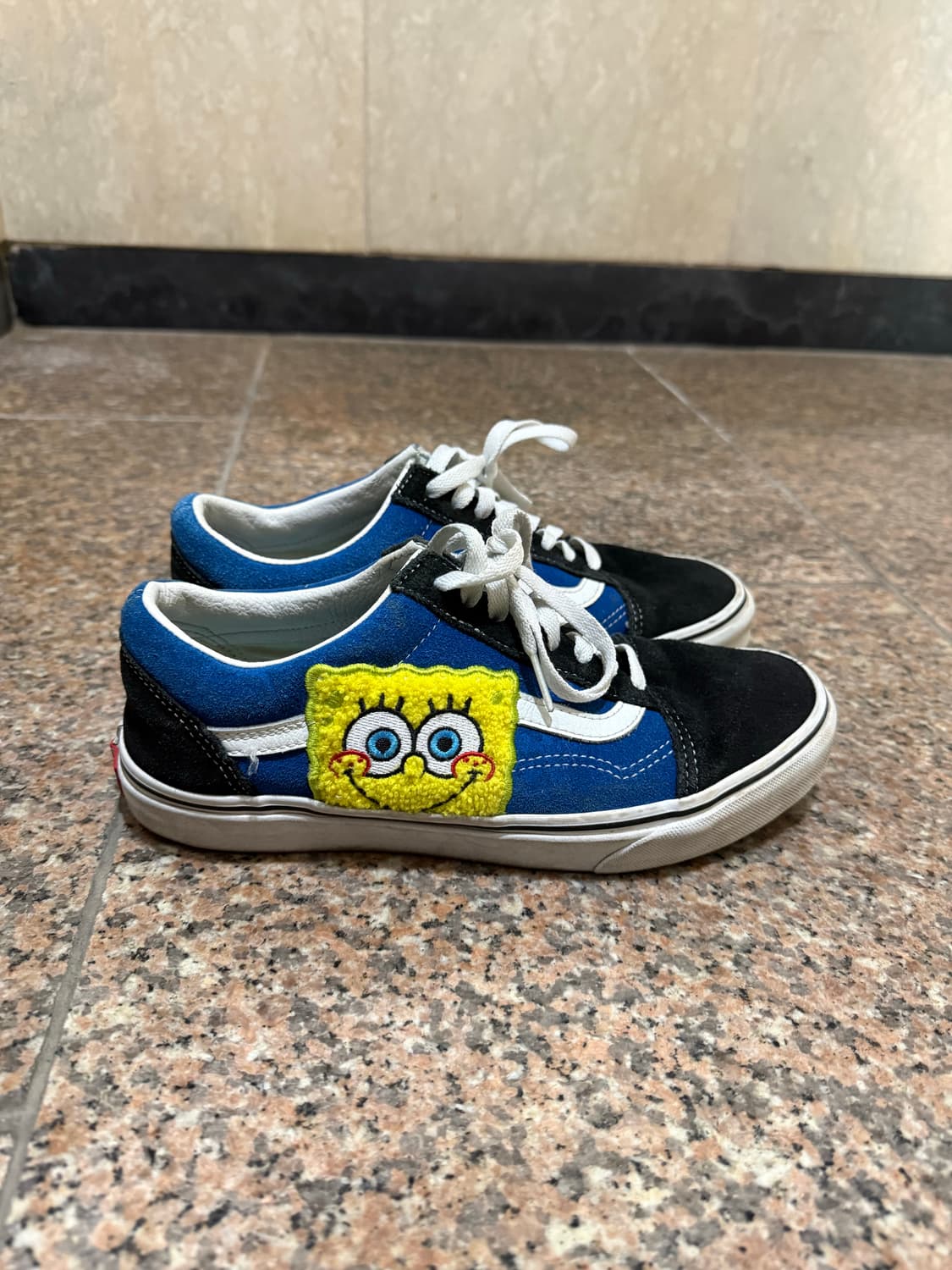 반스 x 스폰지밥 올드스쿨 스마일 패치 상품이미지5