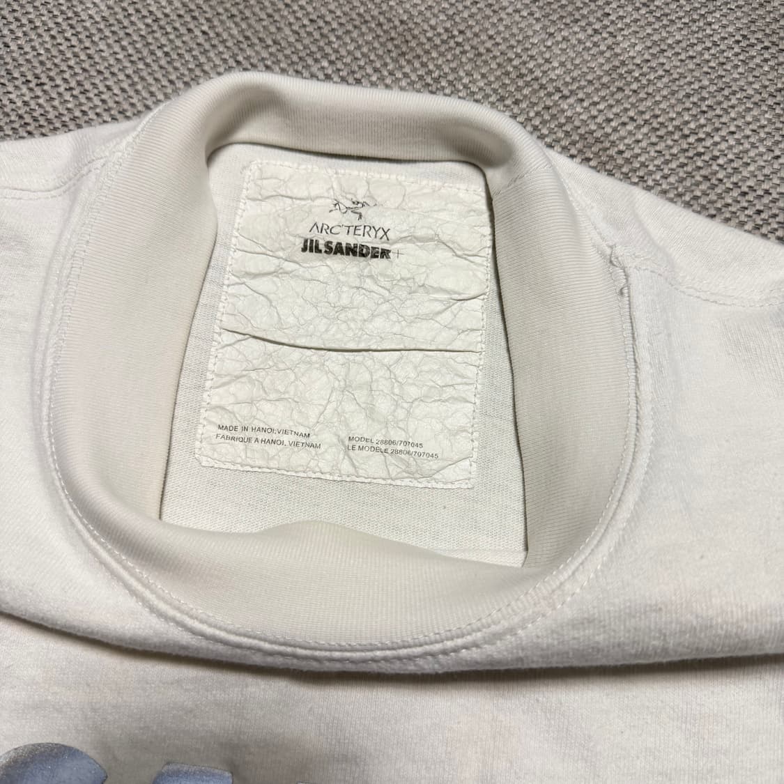 질샌더 x 아크테릭스 스카치 로고 반팔 상품이미지2