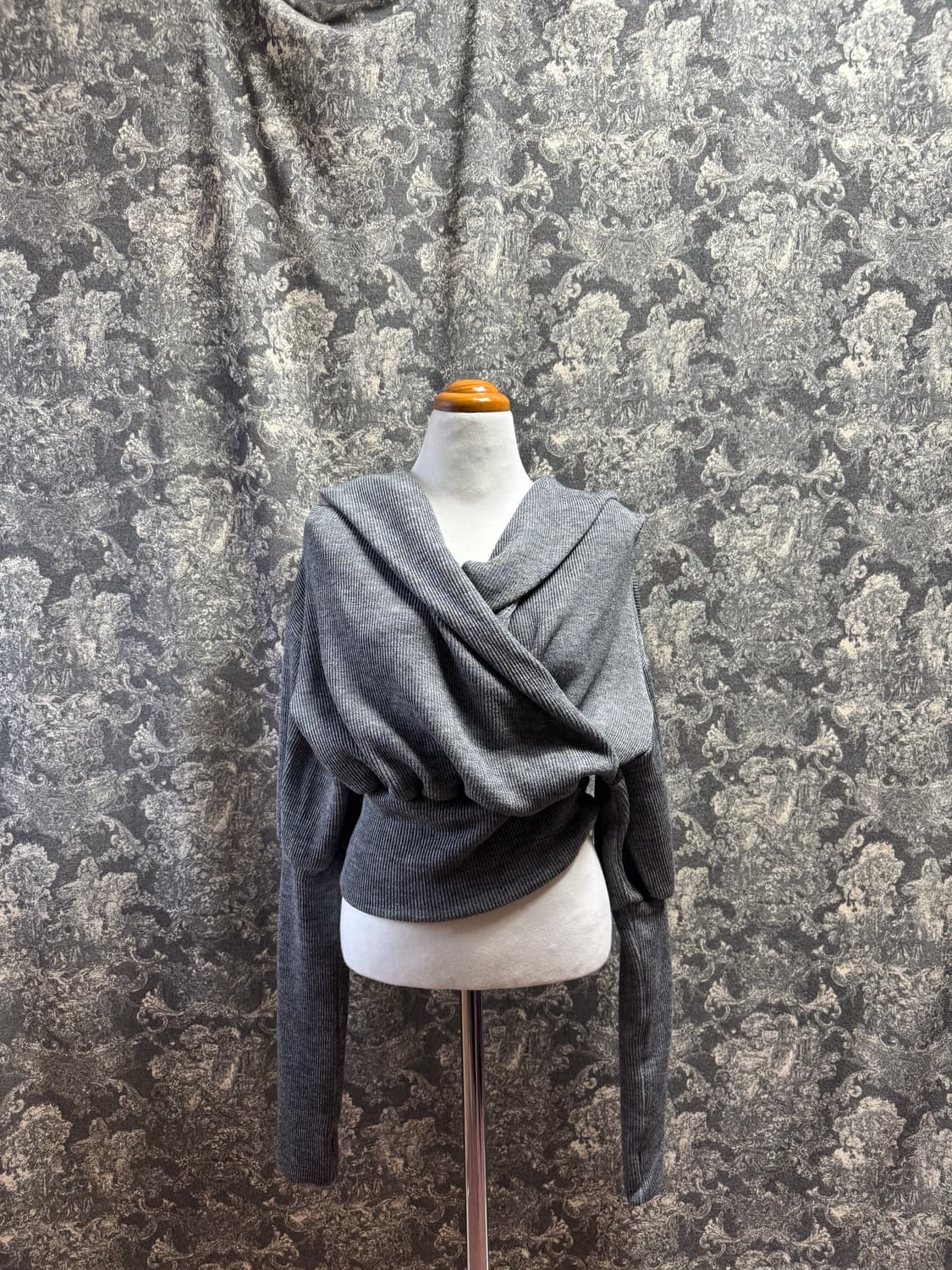 kitschic 키치크 크롭 니트 후드 (새제품) 상품이미지1