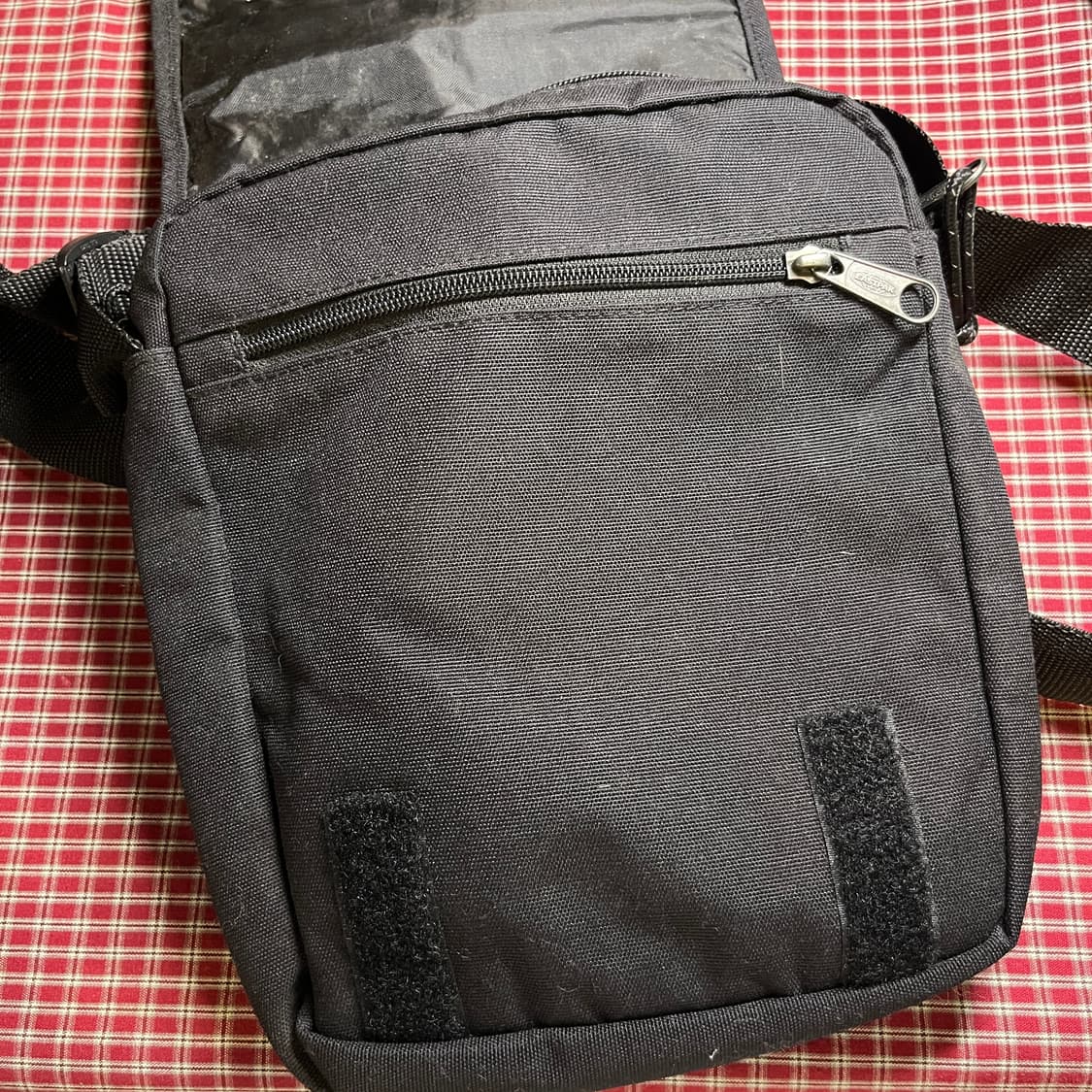 이스트팩 크로스백 상품이미지7