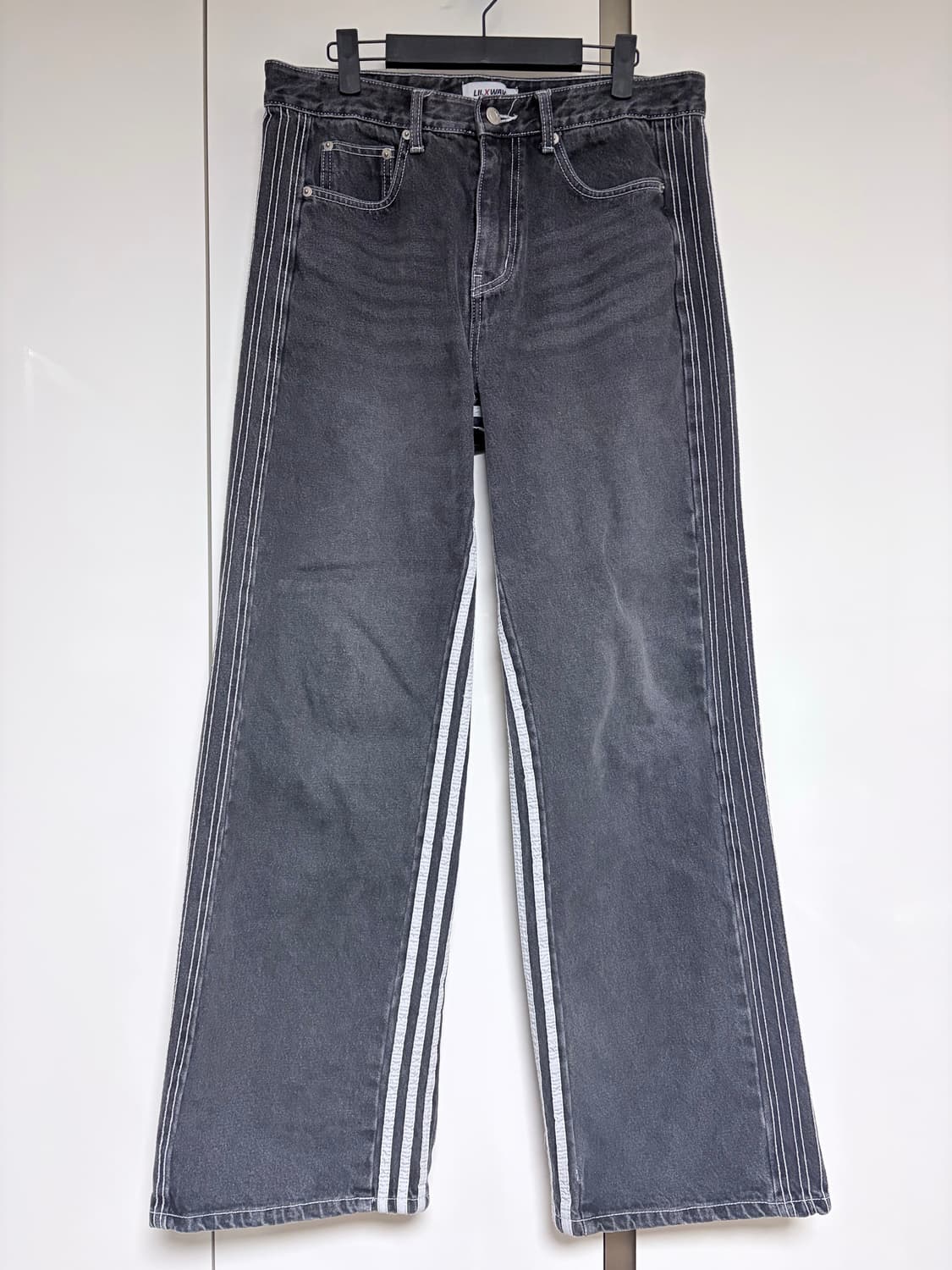 (새상품) 데님 트랙팬츠 블랙 M 상품이미지1