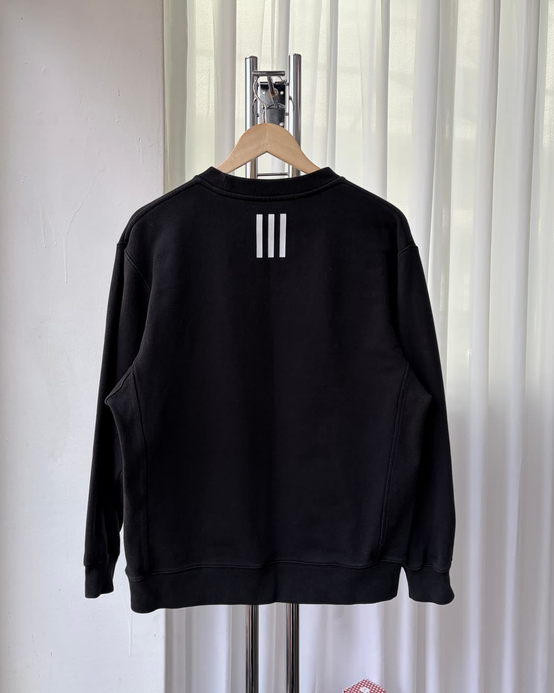 [M]아디다스 에센셜 클래식 블랙 맨투맨  상품이미지5