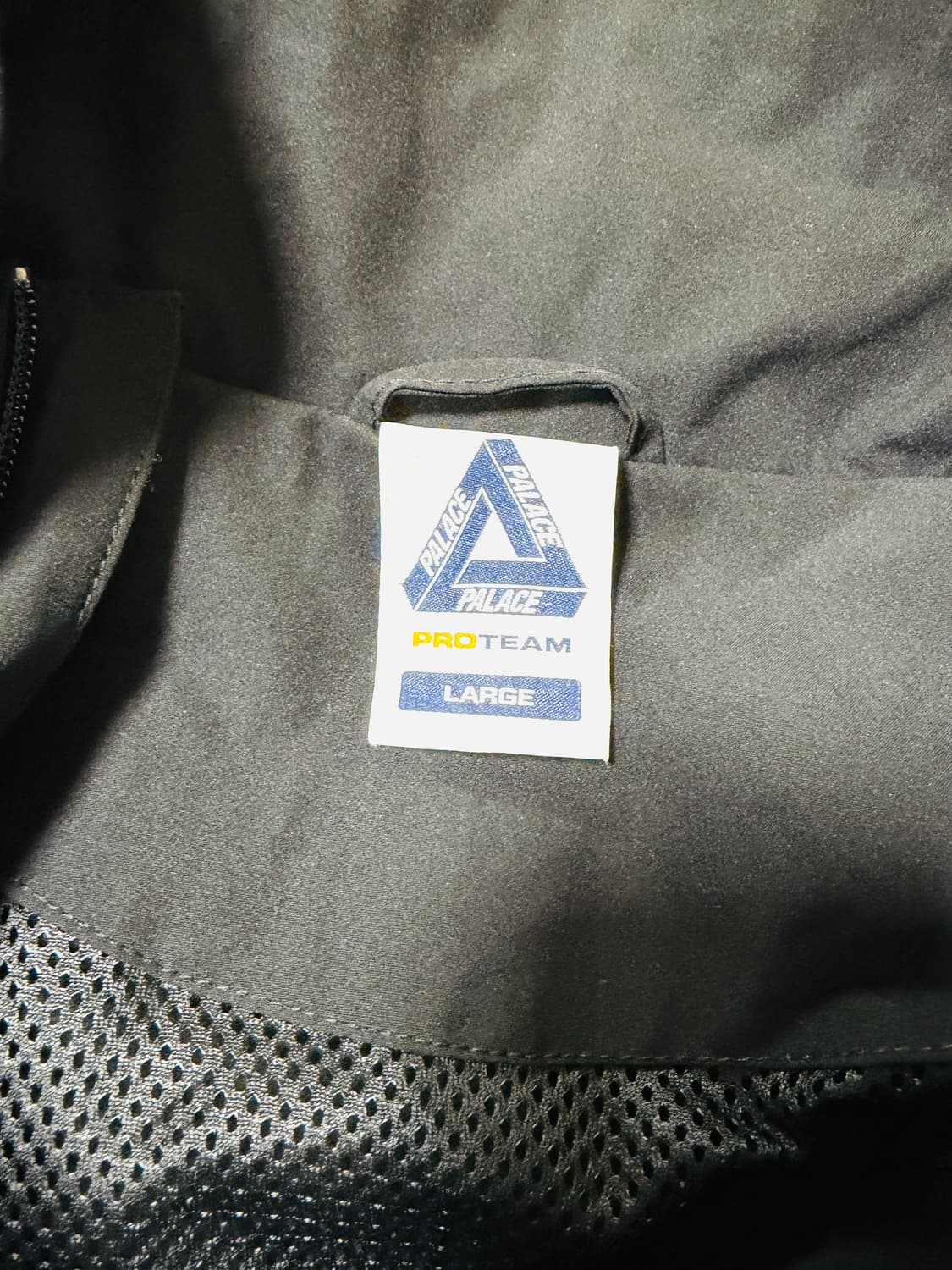 팔라스 팔라맷 쉘자켓 라지 블랙 민트급 팝니다. 상품이미지3