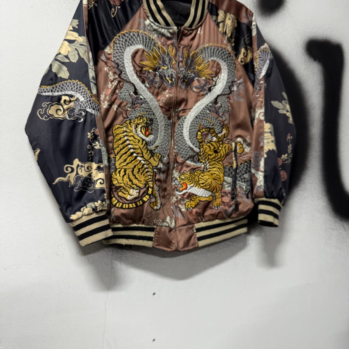 대장급 VTG 빈티지 재패니즈 오리엔탈 풀 자수 리버시블 크롭 스카잔 상품이미지4