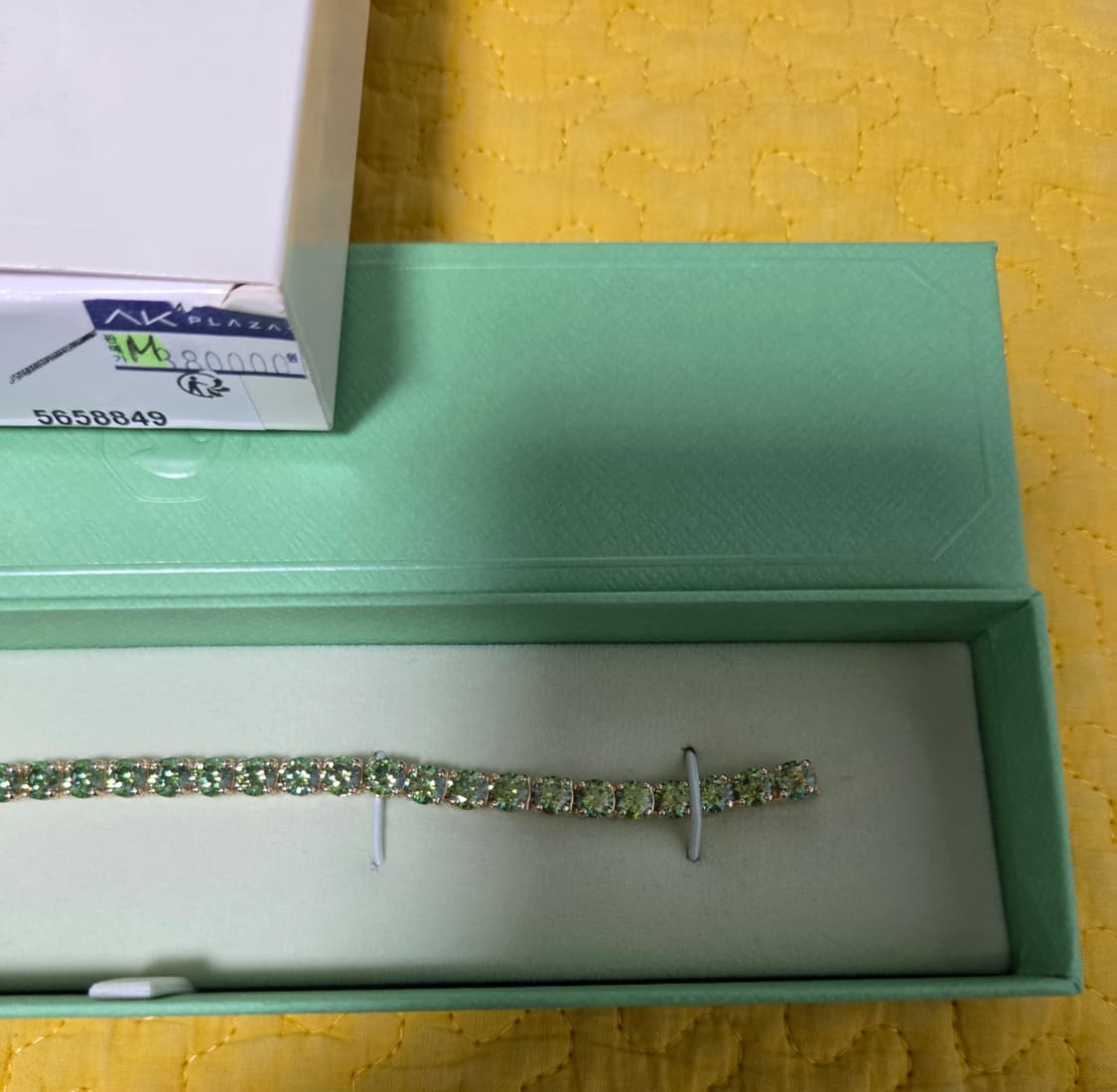 정가38만~새제품)스와로브스키 M사이즈 매트릭스 테니스 그린 팔찌 정품 상품이미지9