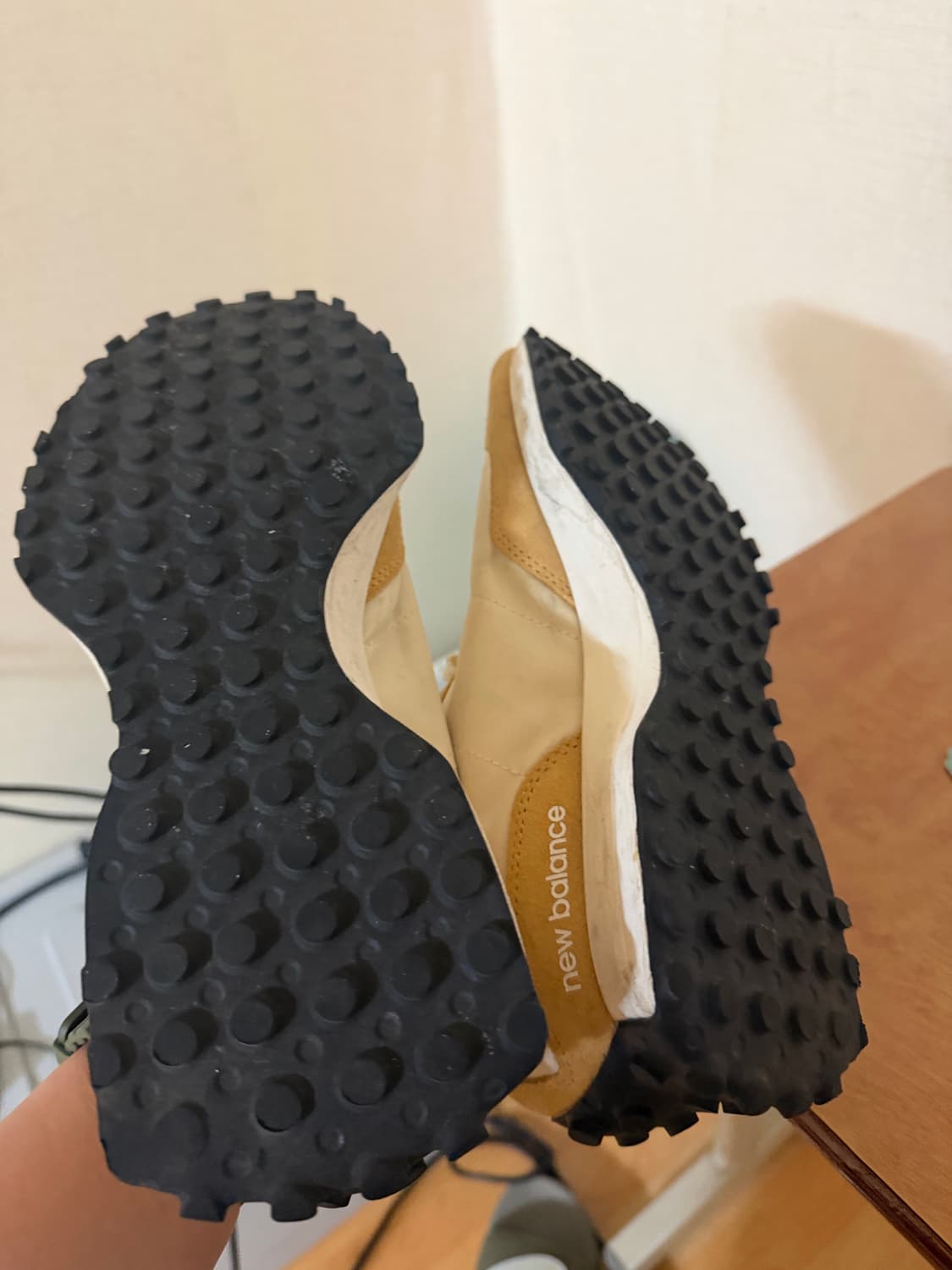 뉴발란스327 상품이미지4