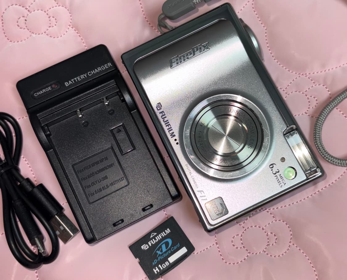 후지필름 파인픽스 F11 상품이미지1