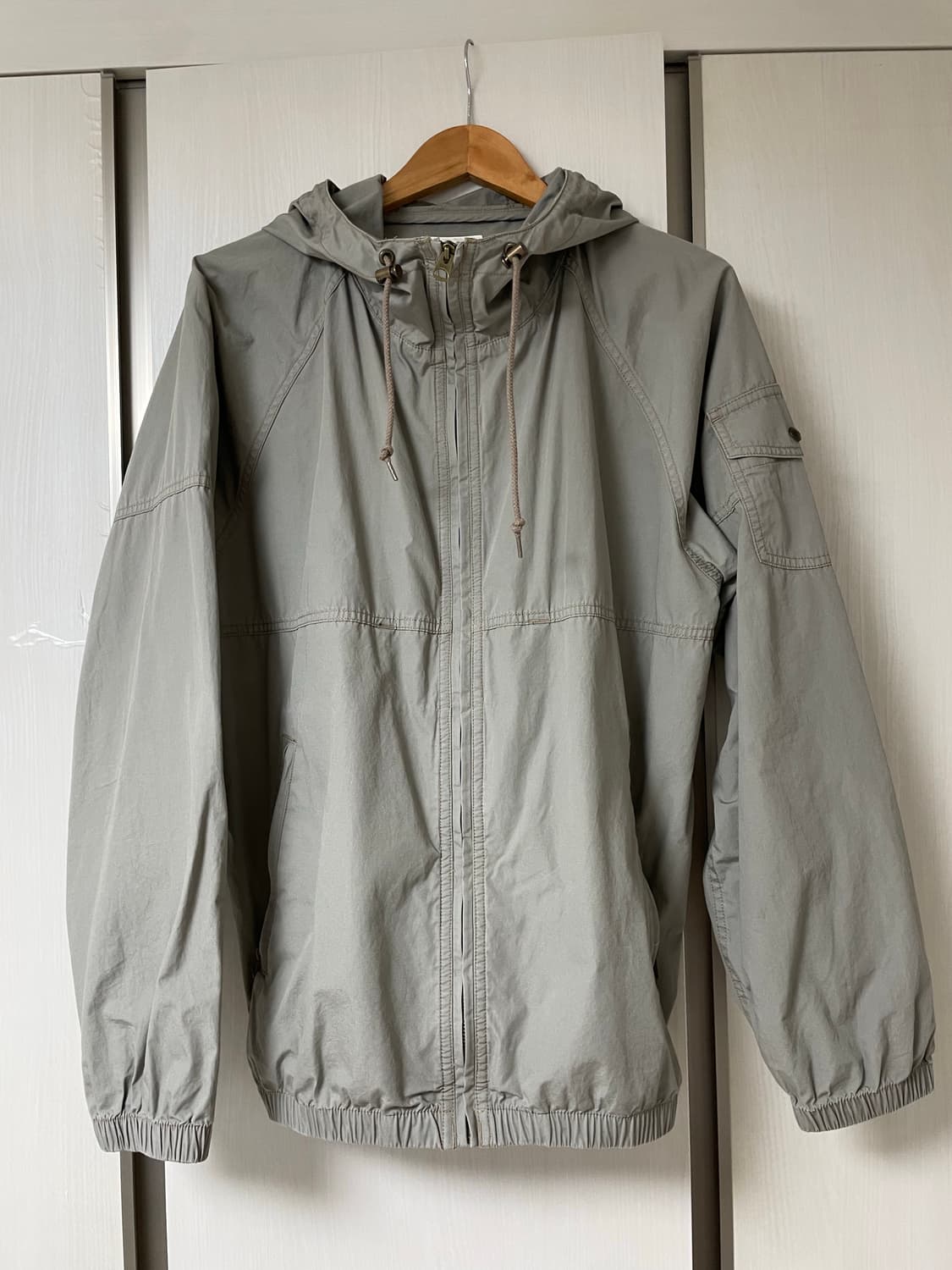 카키스 바람막이 Hooded Wind Jacket Grey색상 M사이즈 상품이미지3