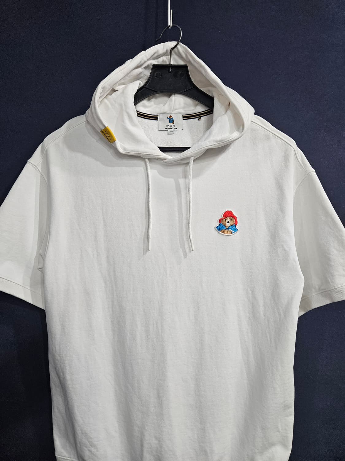 헤지스 화이트 남성 세미오버핏 100 반팔 후드티  상품이미지6