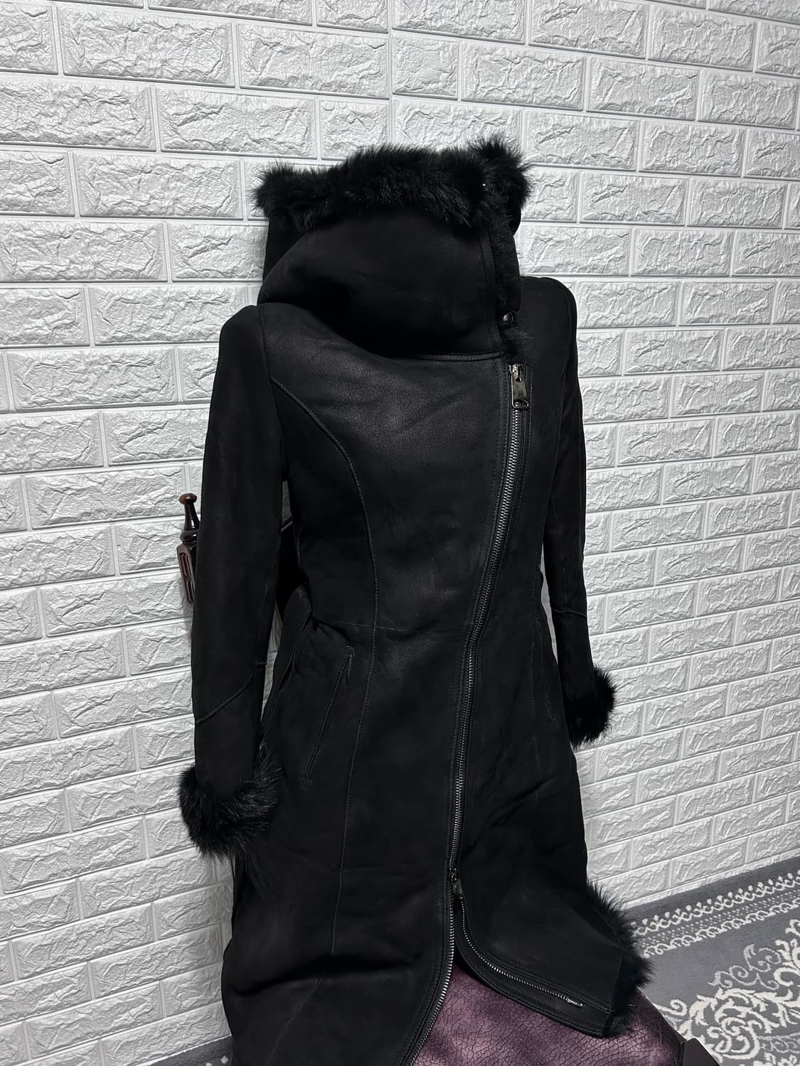 비대칭 시어링 후디 레더 롱 코트 상품이미지2