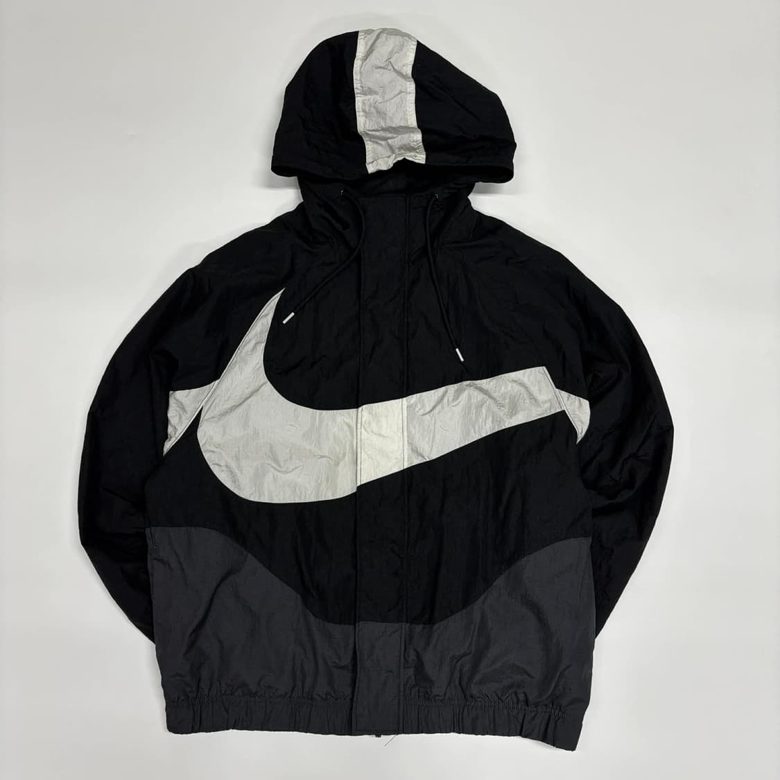 나이키 신형 빅스우시 블랙 윈드브레이커 자켓 후드집업 희귀져지(XL) 상품이미지2