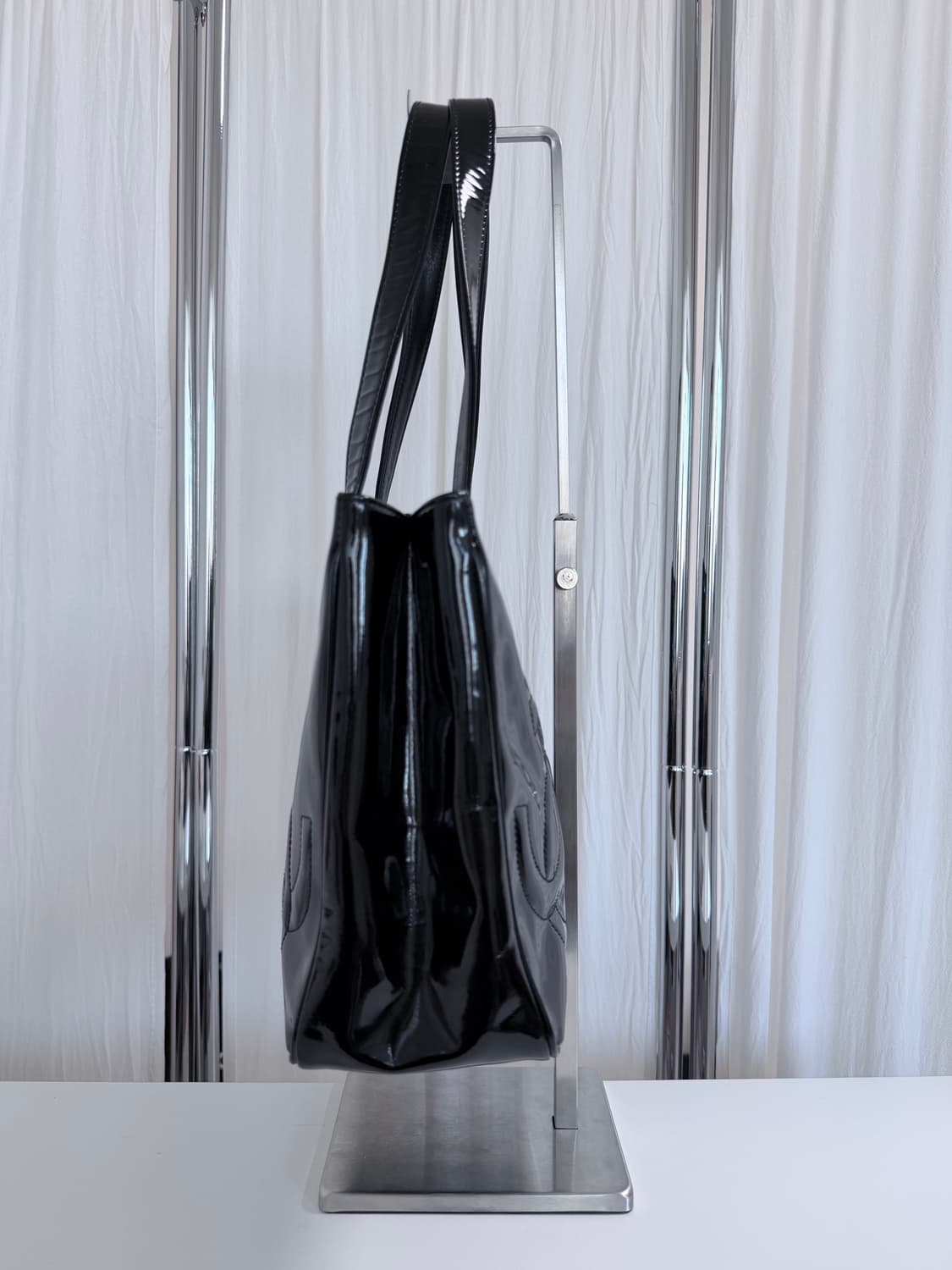 샤넬 로고 페이던트 숄더백 상품이미지4