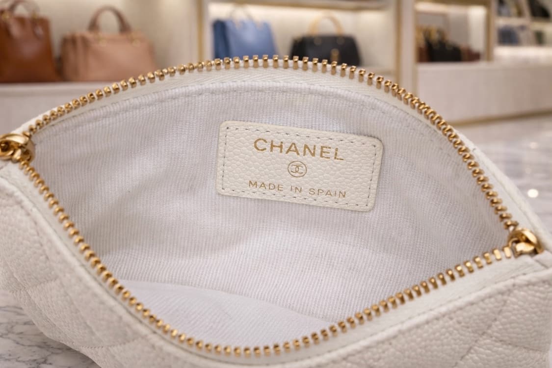 [S급] 샤넬 클래식 캐비어 미니 파우치 판매합니다!!! 상품이미지2