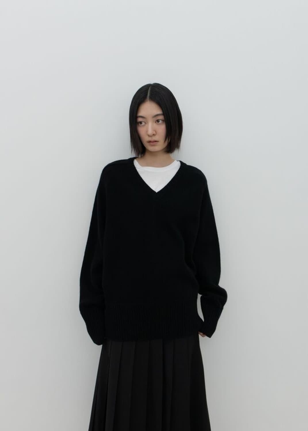 GBH 울 브이넥 스웨터 black 상품이미지1