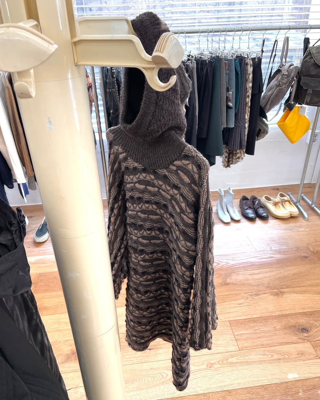 버나드윌헴 바라클라바 니트 스웨터 상품이미지3