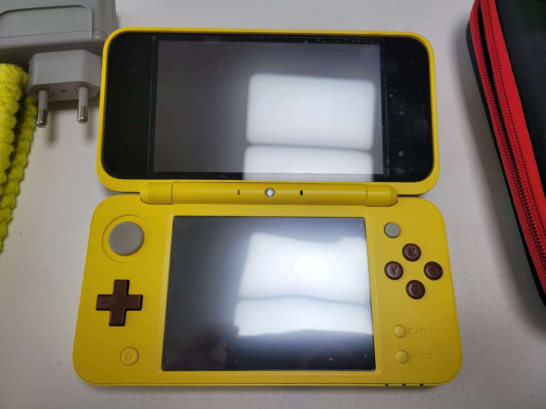 닌텐도 New 2DS XL 피카츄 상품이미지3