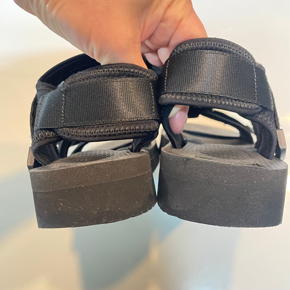 수이코크 SUICOKE 블랙 남성 샌들 260 상품이미지4