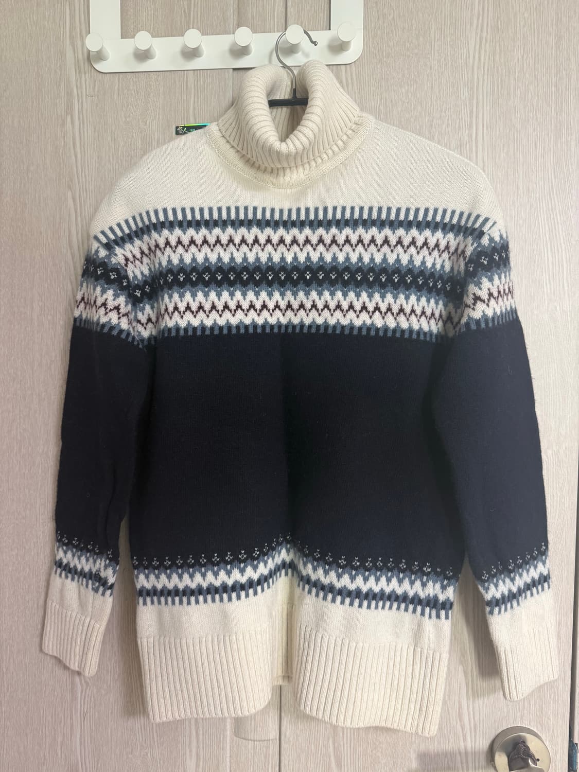 지오송지오 터틀넥 니트 100사이즈 상품이미지1