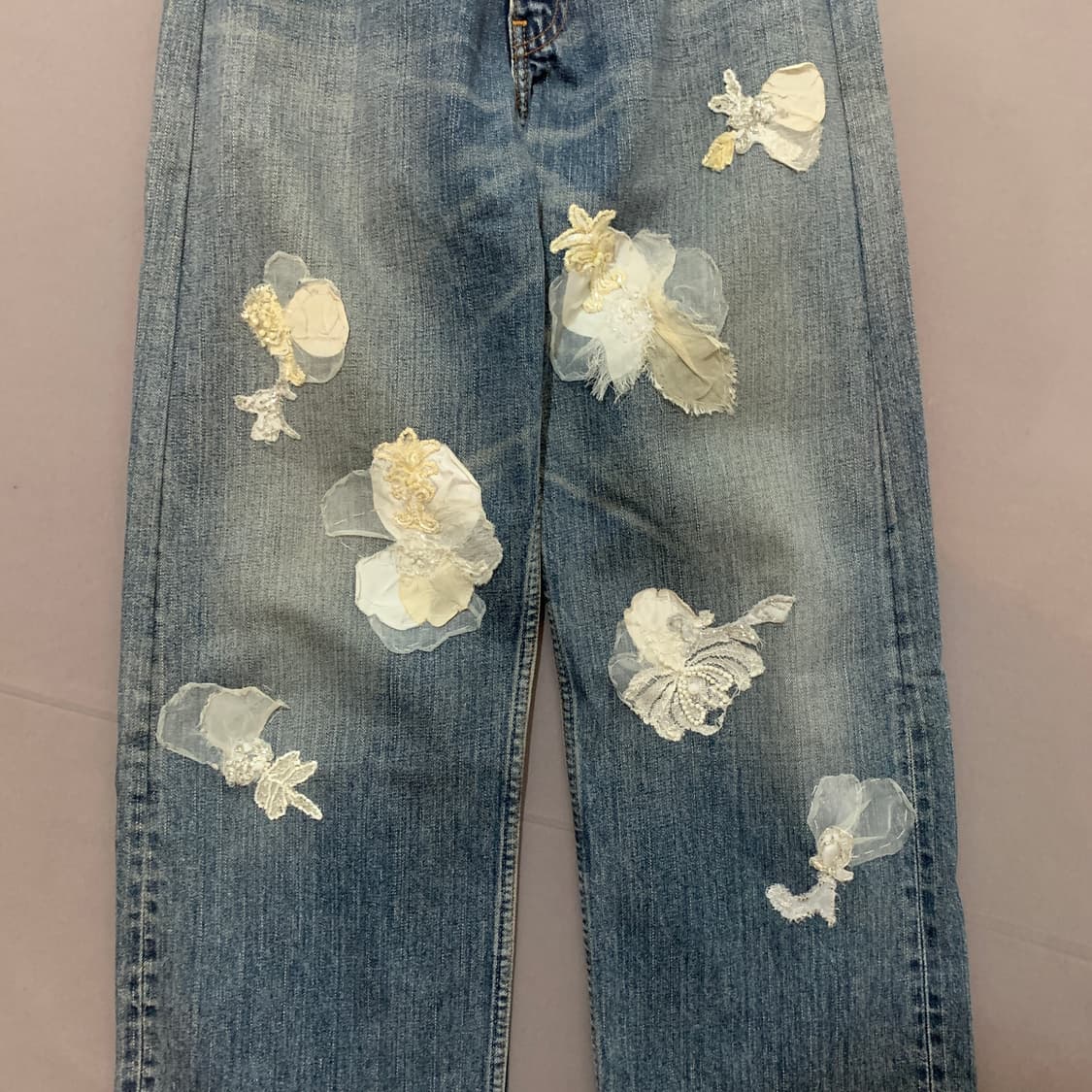 24인치 드라이클린온리 리바이스 레이스 플라워 자수 청바지 상품이미지5