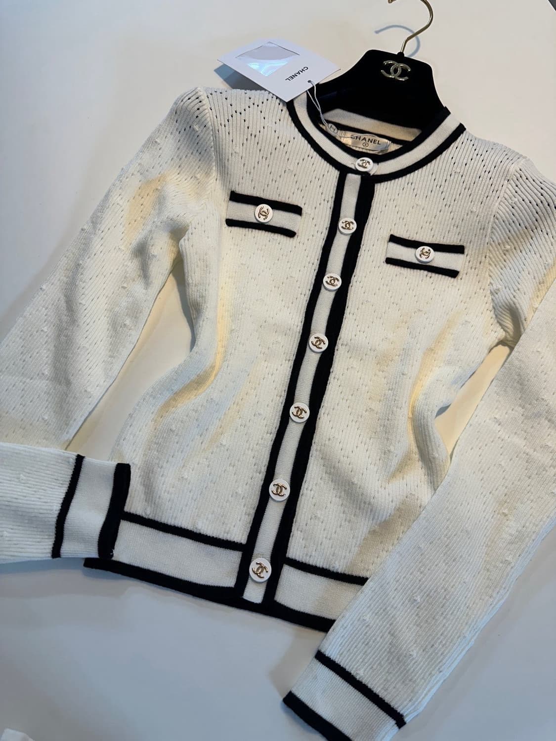 (새상품)샤넬가디건 상품이미지3