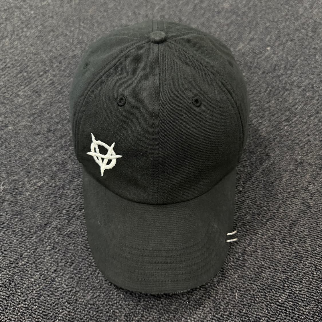 베트멍 x 리복 아나키링 볼캡 모자 상품이미지1