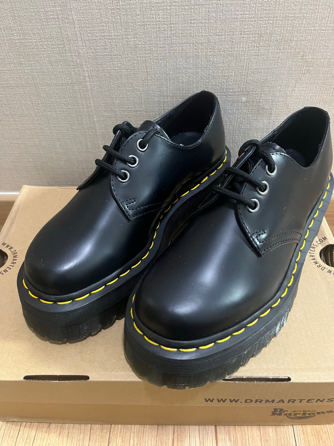 [새상품] 닥터마틴 1461 쿼드 230 상품이미지1