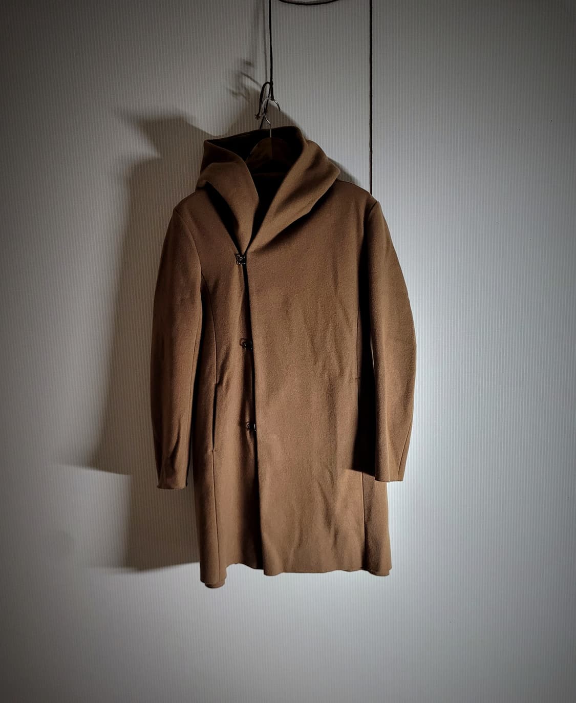 카즈유키 쿠마가이 후크 울 코트 상품이미지4