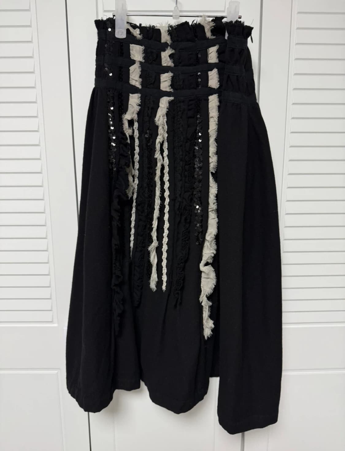 꼼데가르송 트리콧 울 비즈 스커트 상품이미지1