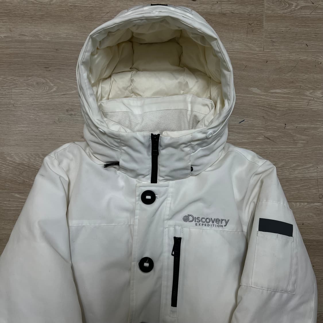 디스커버리 여성 다운 후드 패딩 점퍼 [화이트] M/95 상품이미지2