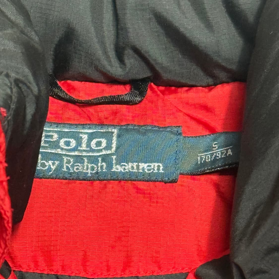 S 폴로랄프로렌 레드 블랙 배색 덕다운 패딩 상품이미지4