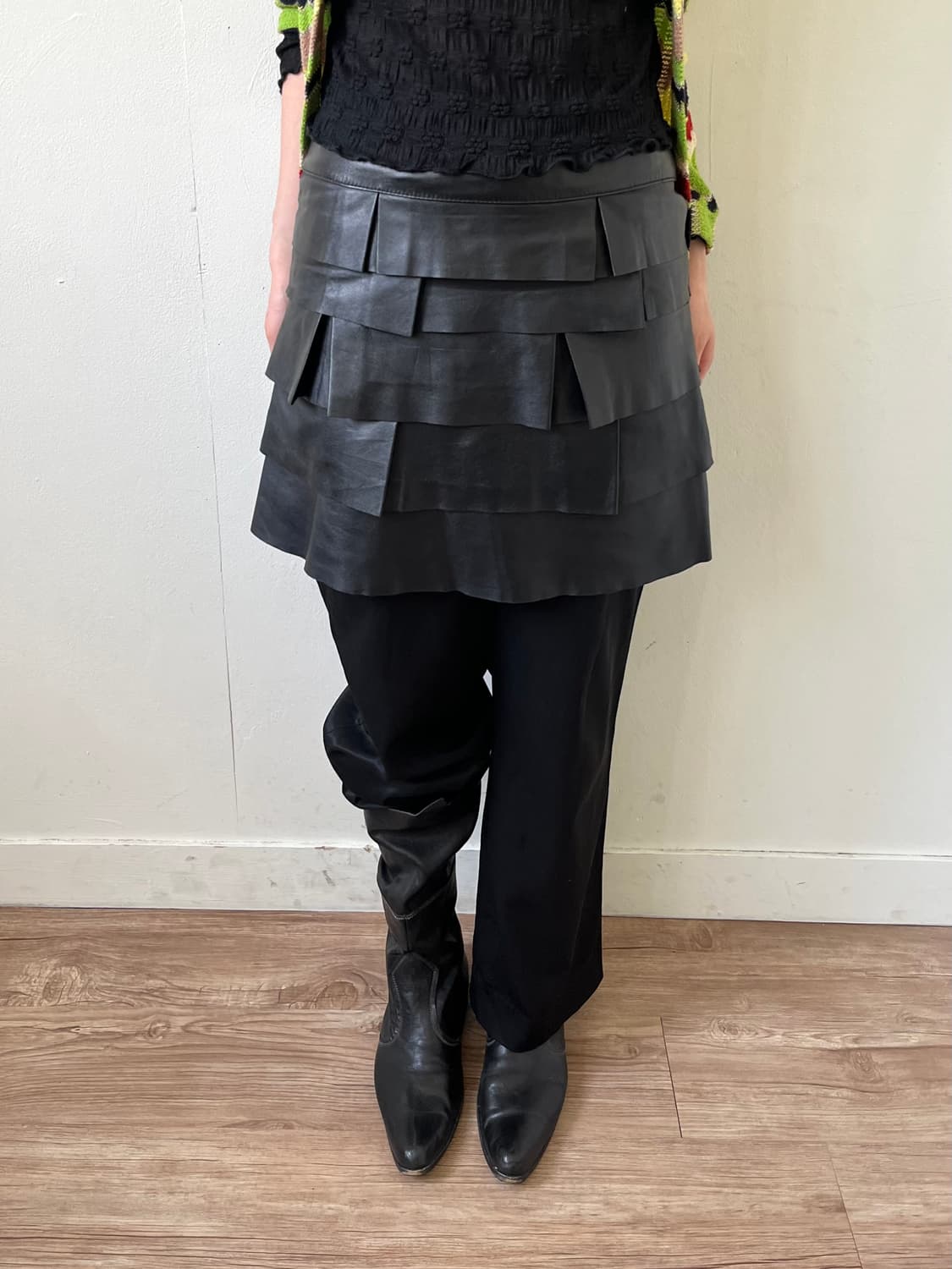 WOOD&PECKER 레더 프릴 스커트 상품이미지4