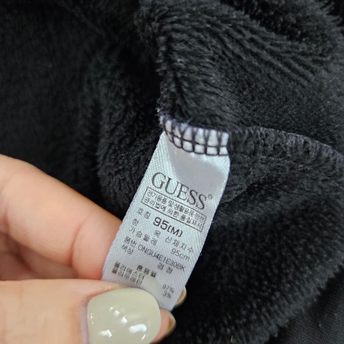 [M] 게스 여성 기모 스몰로고 맨투맨 티셔츠 1104JM3 상품이미지5